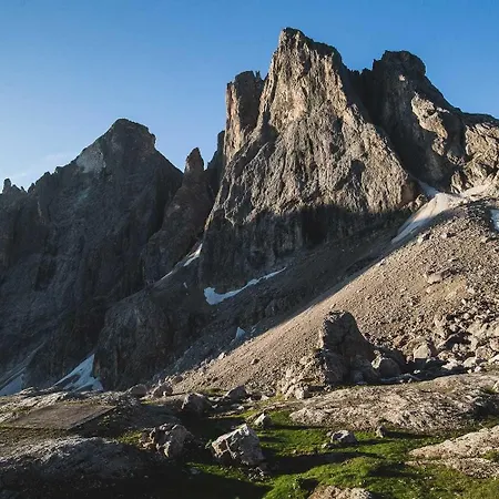 Rifugio Mulaz מלון Gares
