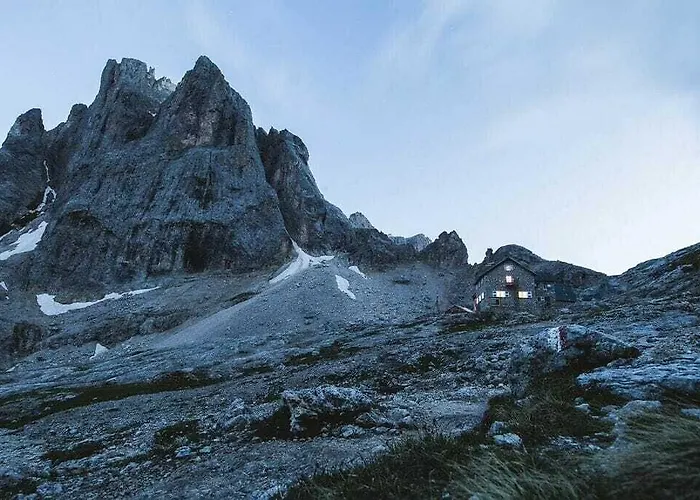 Rifugio Mulaz Hotel *
